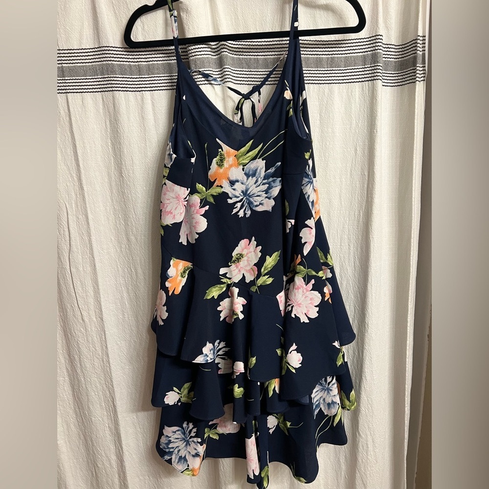 Beautiful navy floral dress!
